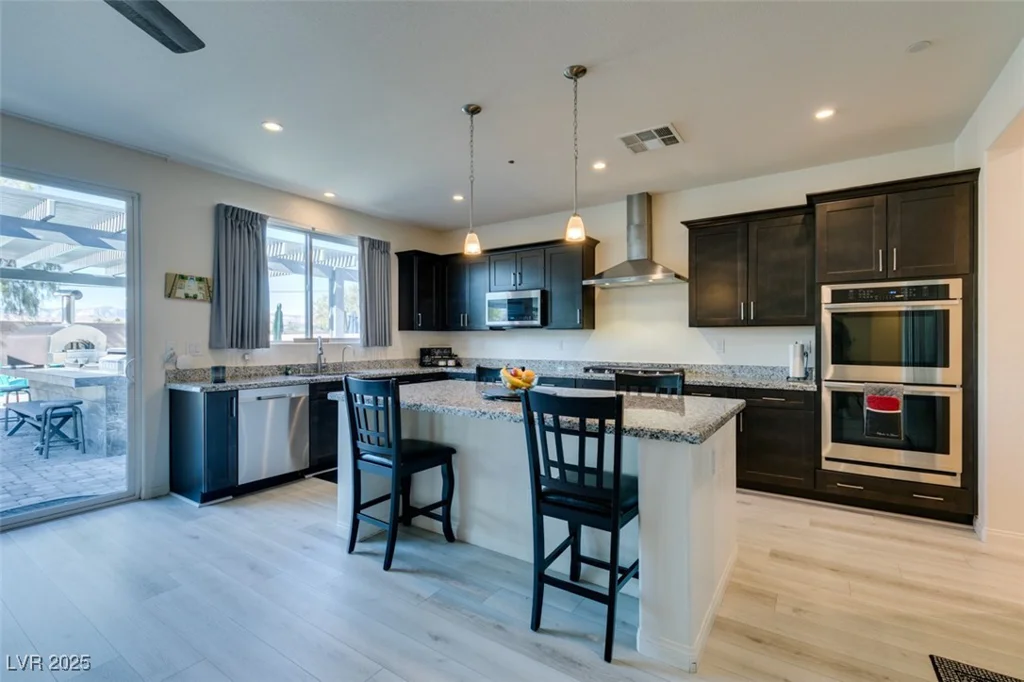 8637 Home Gate, Las Vegas, NV 89113