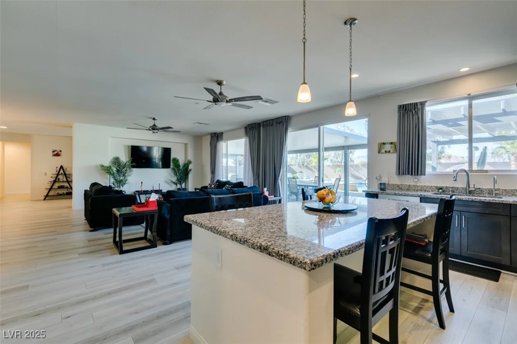 8637 Home Gate, Las Vegas, NV 89113