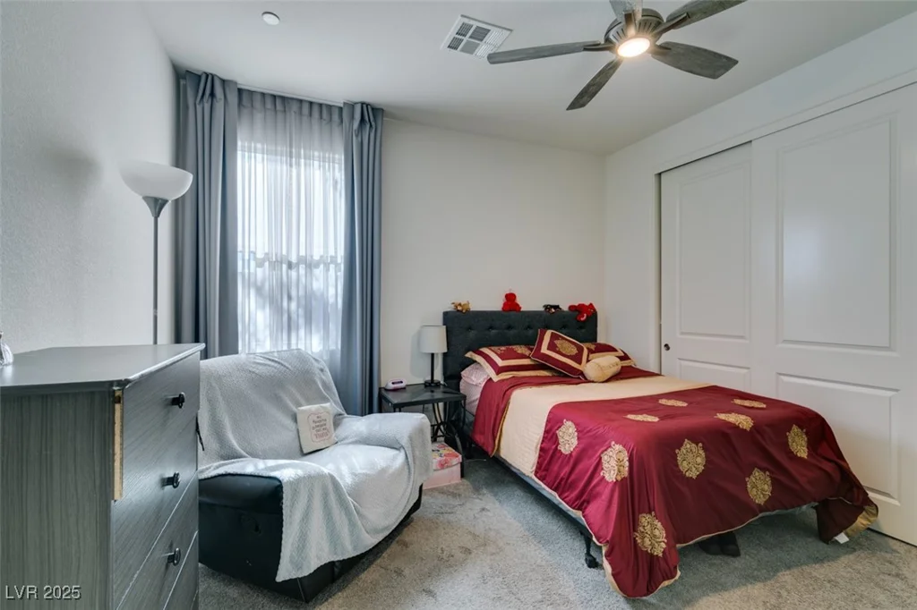 8637 Home Gate, Las Vegas, NV 89113