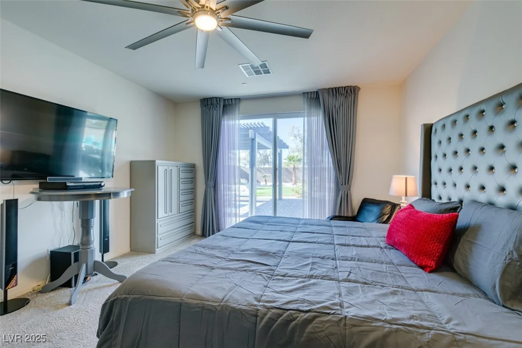 8637 Home Gate, Las Vegas, NV 89113