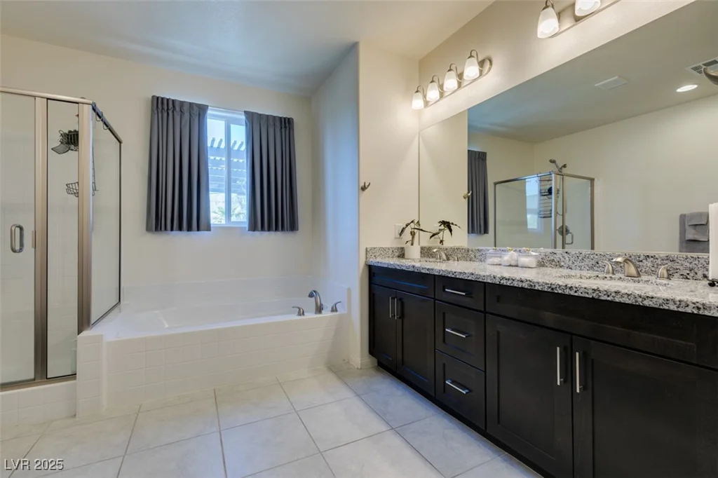 8637 Home Gate, Las Vegas, NV 89113