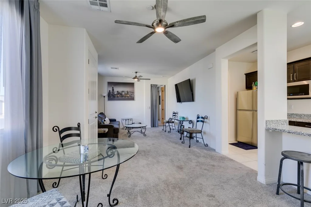 8637 Home Gate, Las Vegas, NV 89113