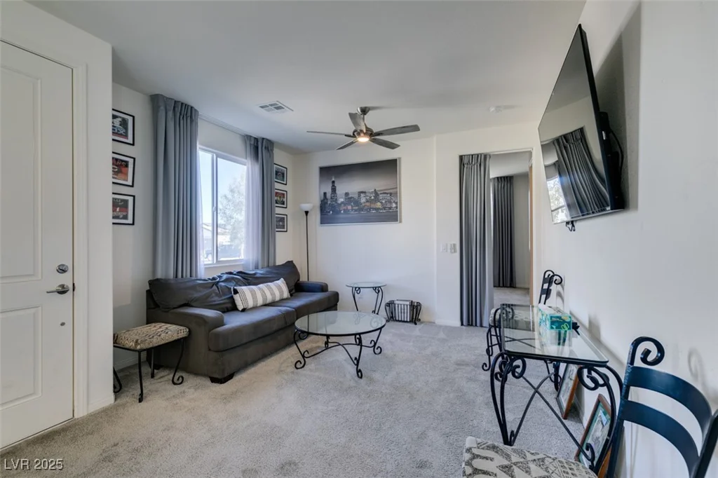 8637 Home Gate, Las Vegas, NV 89113