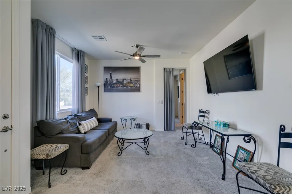 8637 Home Gate, Las Vegas, NV 89113