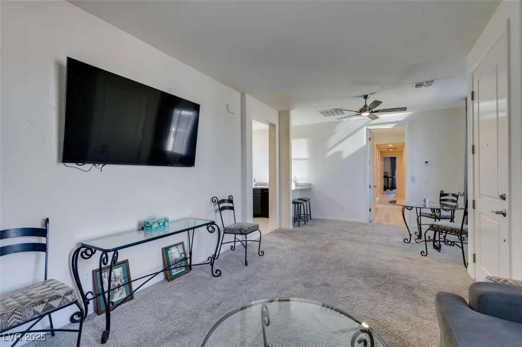 8637 Home Gate, Las Vegas, NV 89113