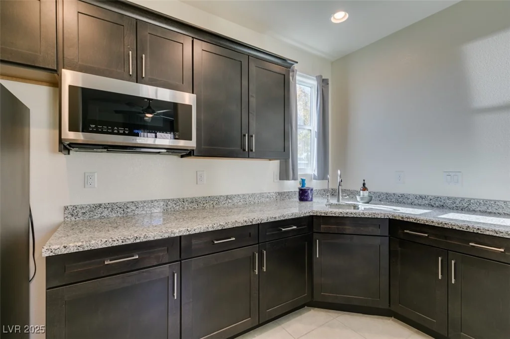 8637 Home Gate, Las Vegas, NV 89113