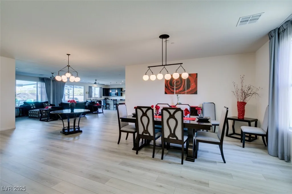 8637 Home Gate, Las Vegas, NV 89113