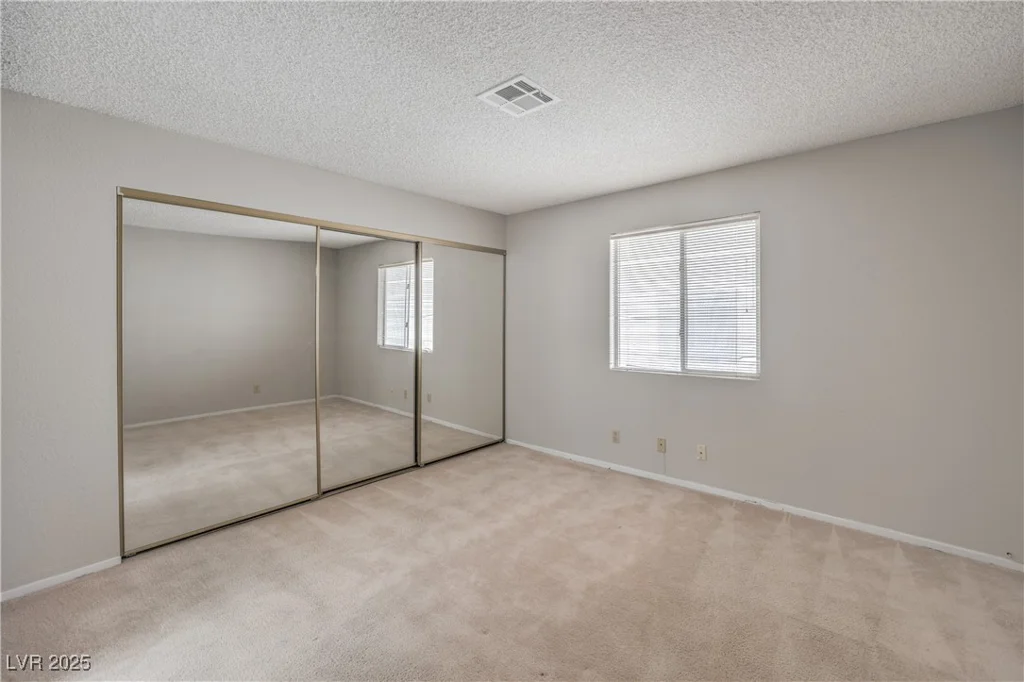 925 Boulder Mesa, Las Vegas, NV 89128