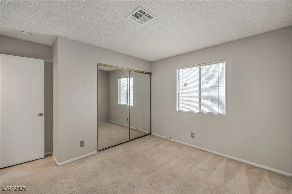 925 Boulder Mesa, Las Vegas, NV 89128