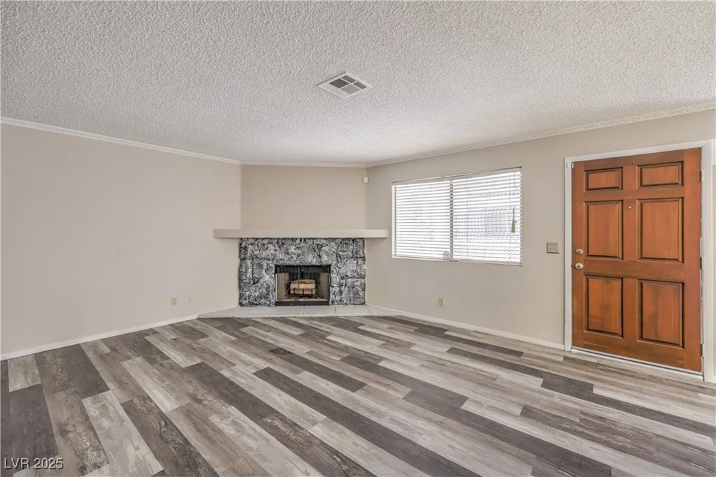 925 Boulder Mesa, Las Vegas, NV 89128
