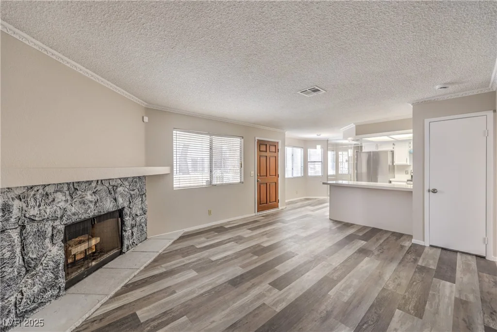 925 Boulder Mesa, Las Vegas, NV 89128