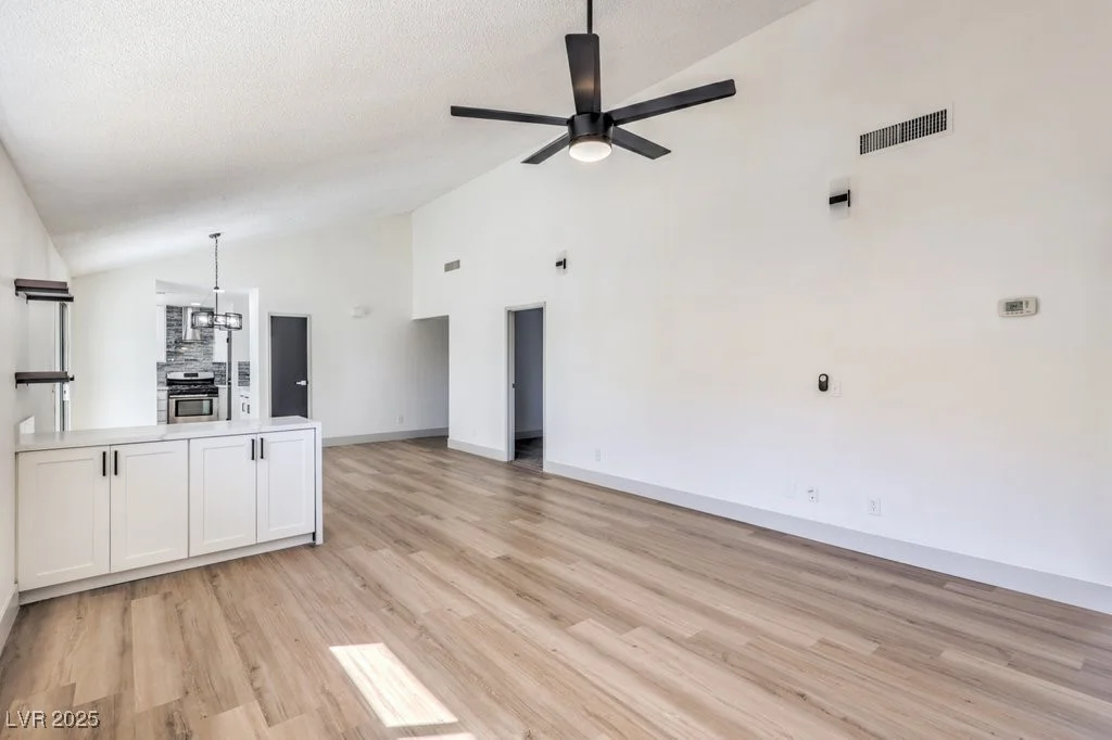 6804 Atrium, Las Vegas, NV 89108