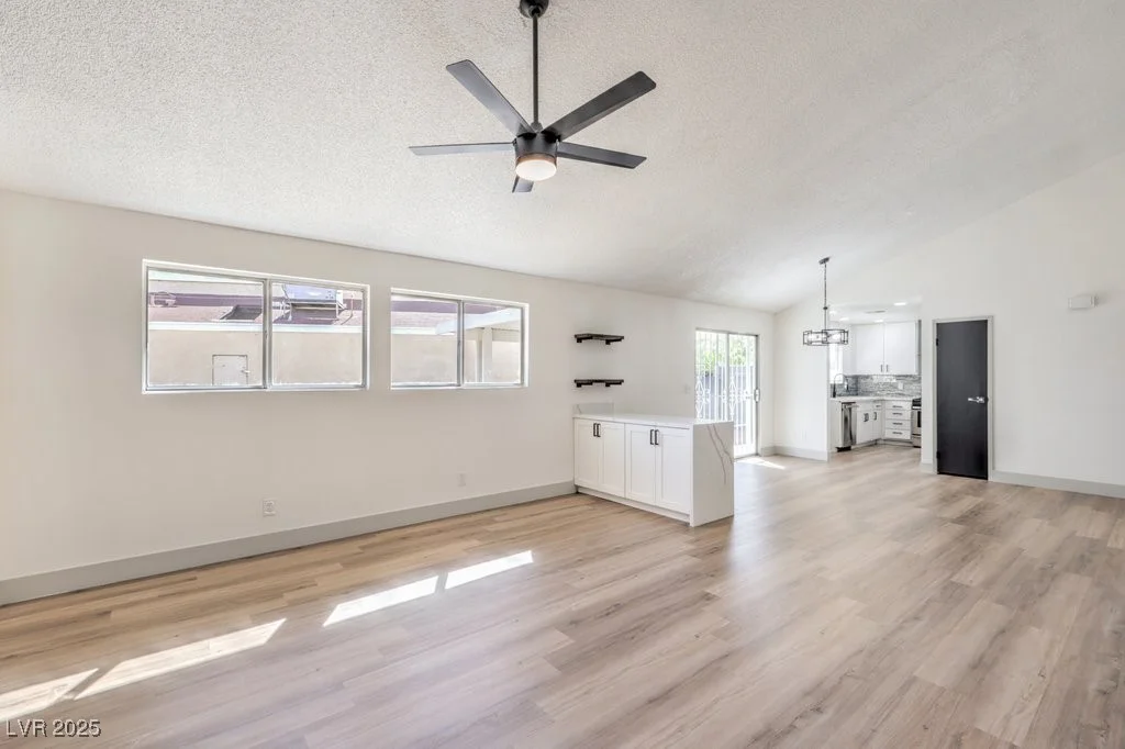 6804 Atrium, Las Vegas, NV 89108