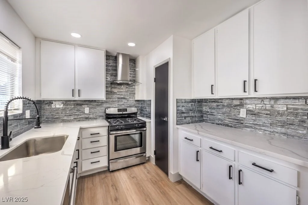6804 Atrium, Las Vegas, NV 89108