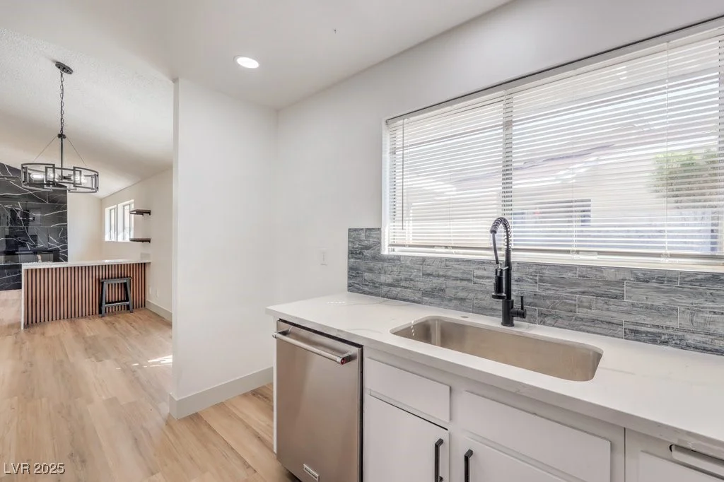 6804 Atrium, Las Vegas, NV 89108