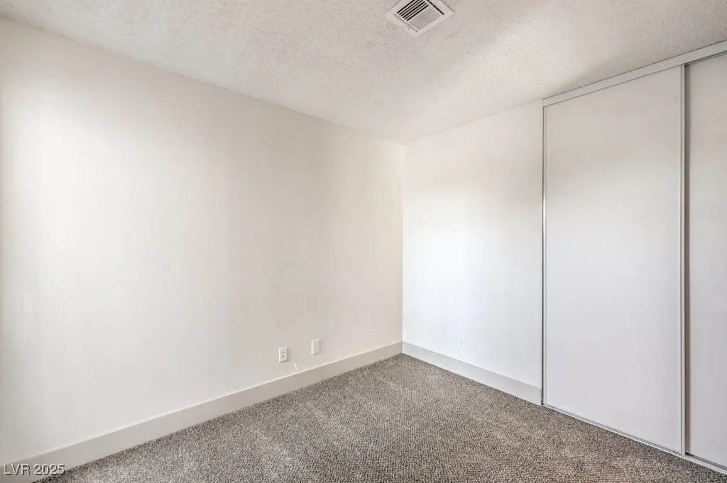6804 Atrium, Las Vegas, NV 89108