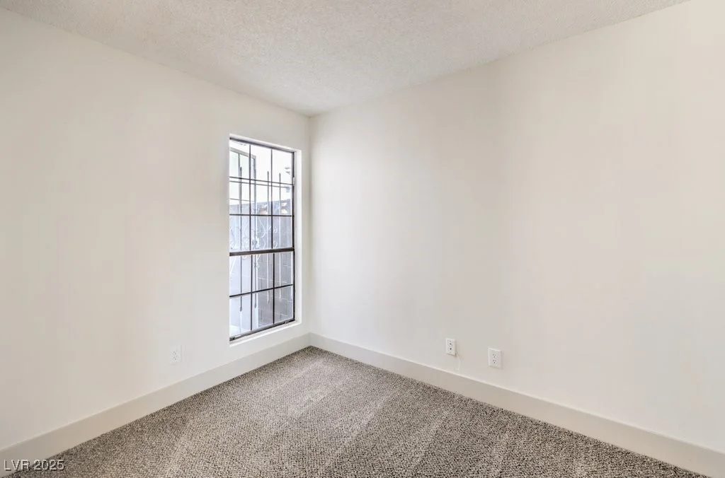 6804 Atrium, Las Vegas, NV 89108