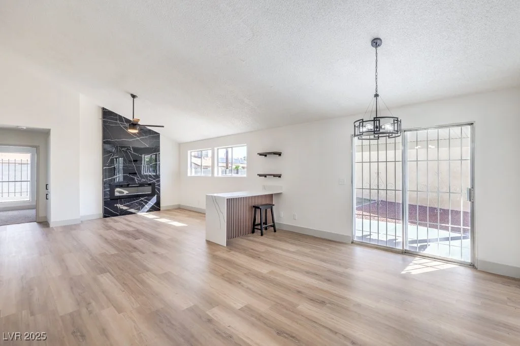 6804 Atrium, Las Vegas, NV 89108