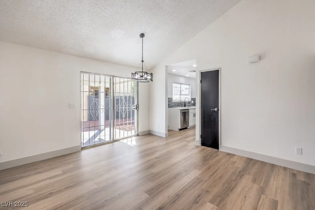 6804 Atrium, Las Vegas, NV 89108