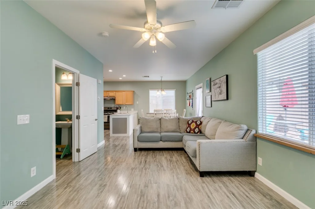 8936 Addison Walk, Las Vegas, NV 89149