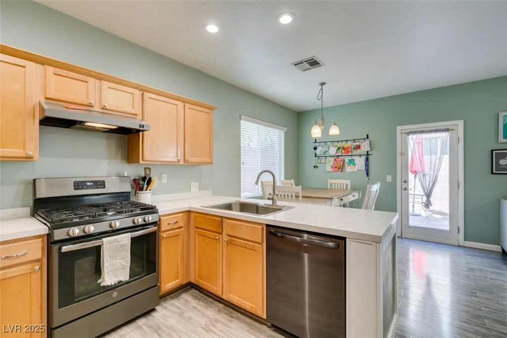 8936 Addison Walk, Las Vegas, NV 89149