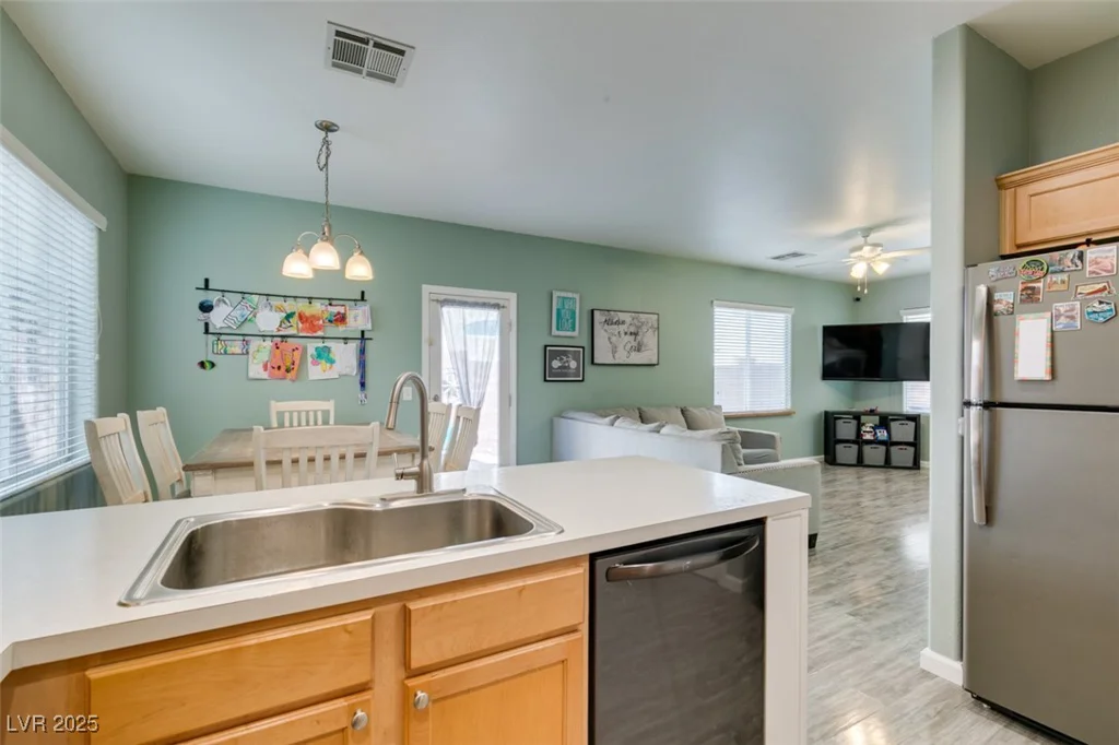 8936 Addison Walk, Las Vegas, NV 89149