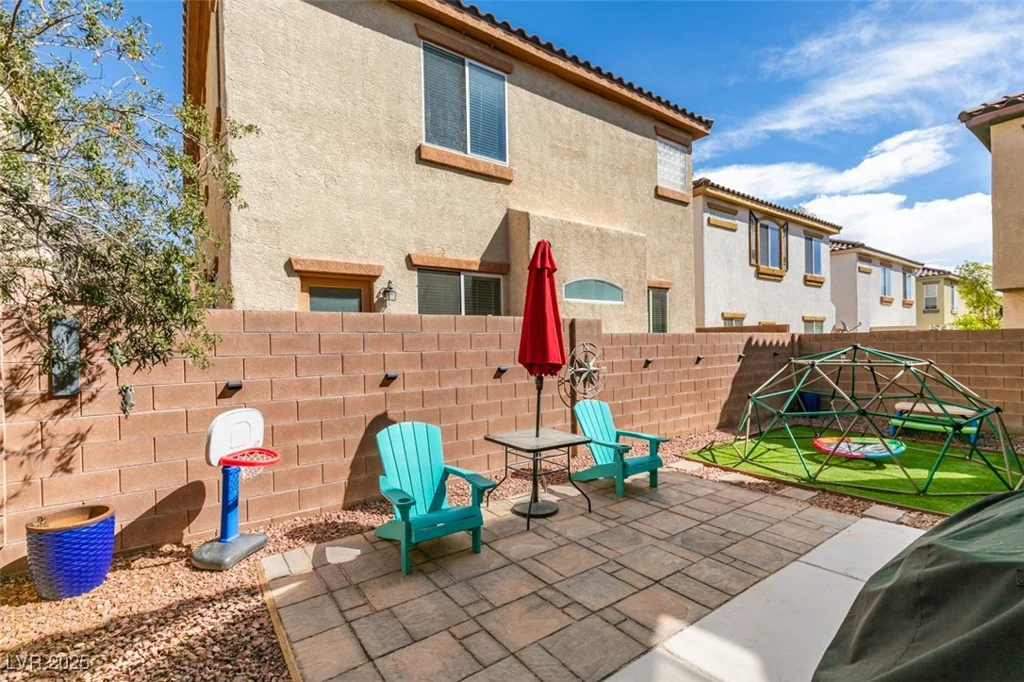 8936 Addison Walk, Las Vegas, NV 89149