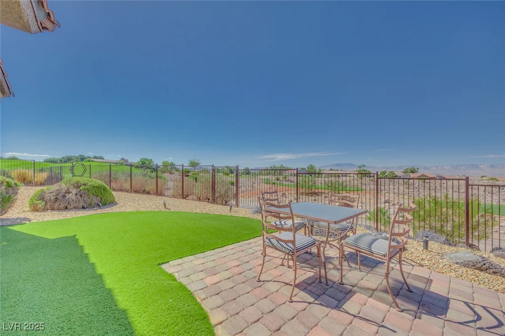 1905 Hovenweep, Henderson, NV 89052