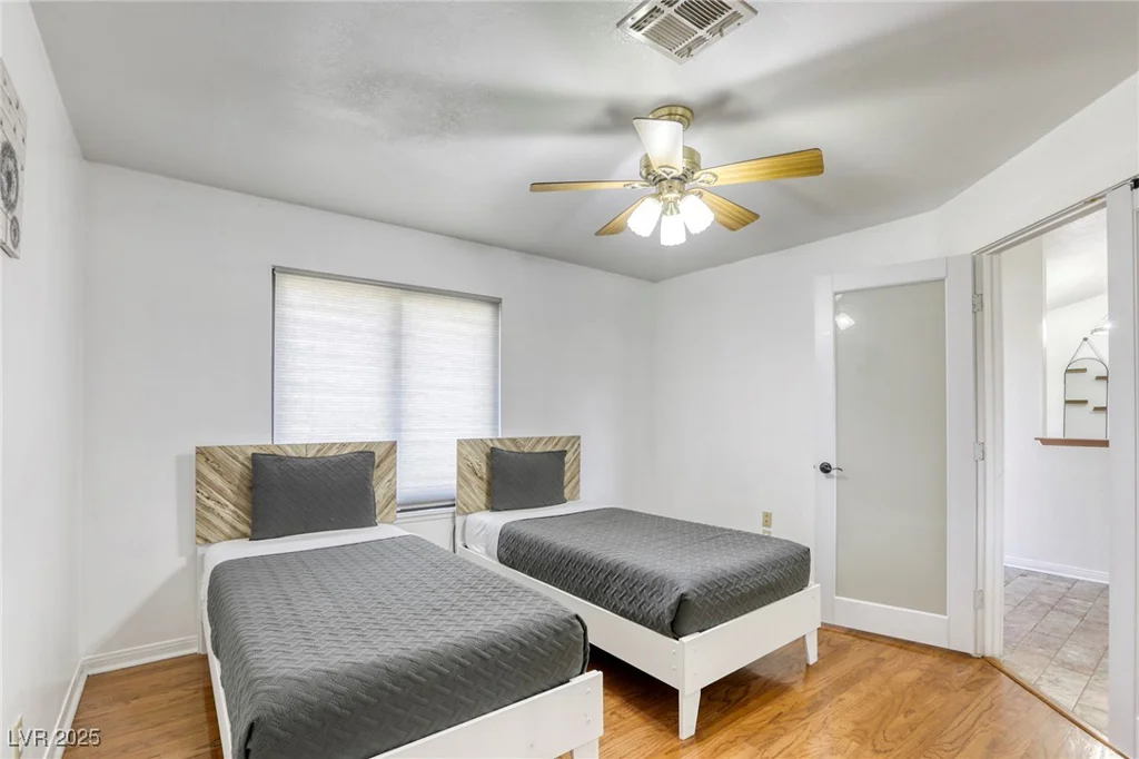 6953 Hathaway, Las Vegas, NV 89156