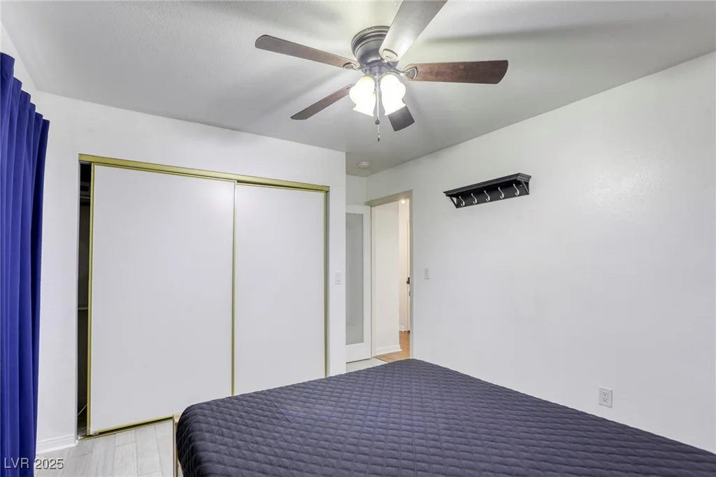 6953 Hathaway, Las Vegas, NV 89156