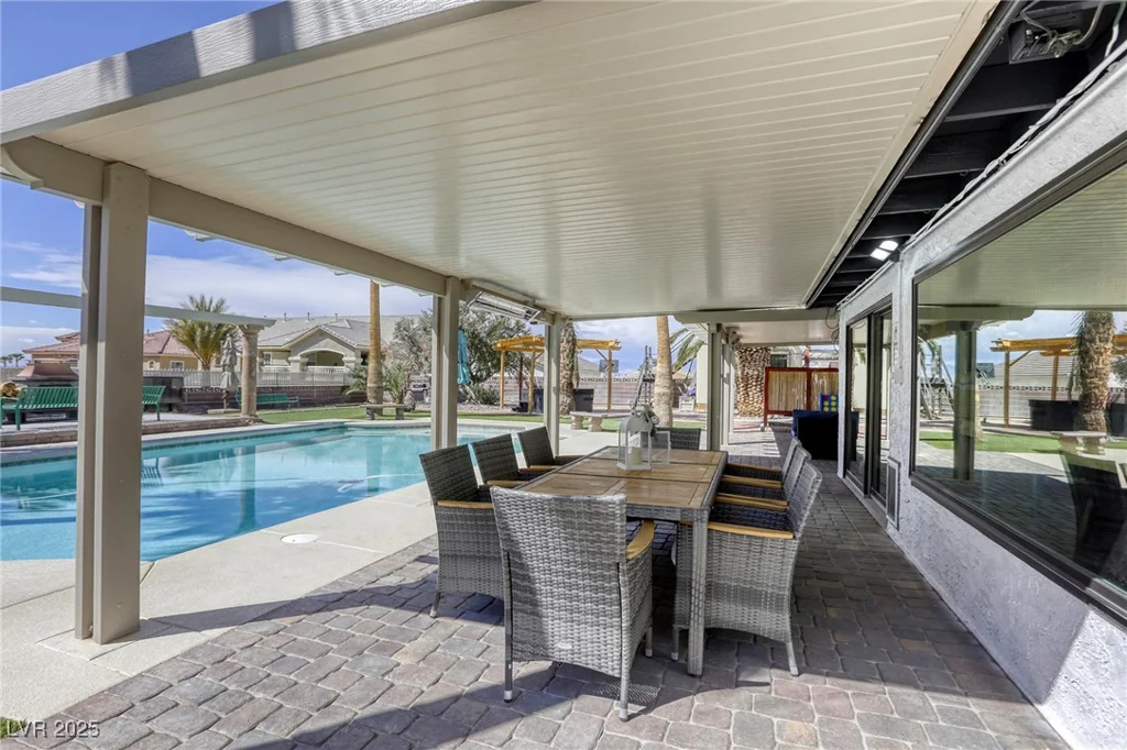 6953 Hathaway, Las Vegas, NV 89156