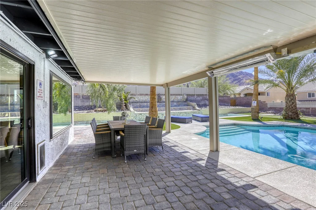 6953 Hathaway, Las Vegas, NV 89156