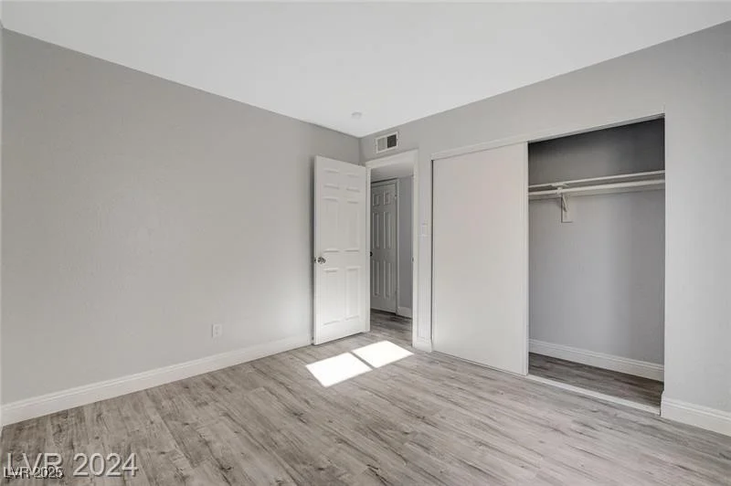 5075 San Anselmo, Las Vegas, NV 89120
