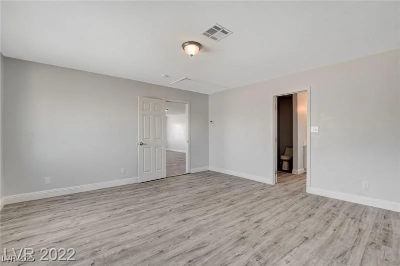 5075 San Anselmo, Las Vegas, NV 89120