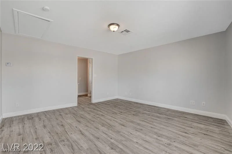 5075 San Anselmo, Las Vegas, NV 89120