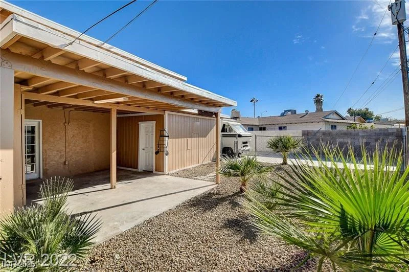 5075 San Anselmo, Las Vegas, NV 89120