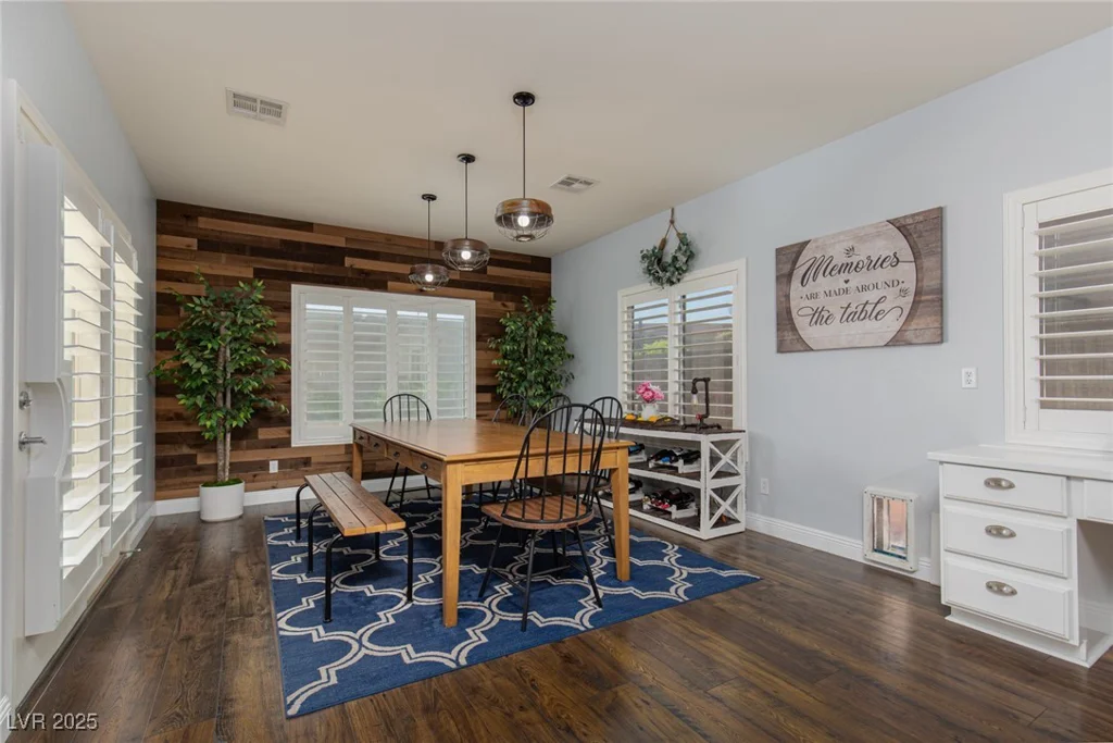5843 Reeves Springs, Las Vegas, NV 89131