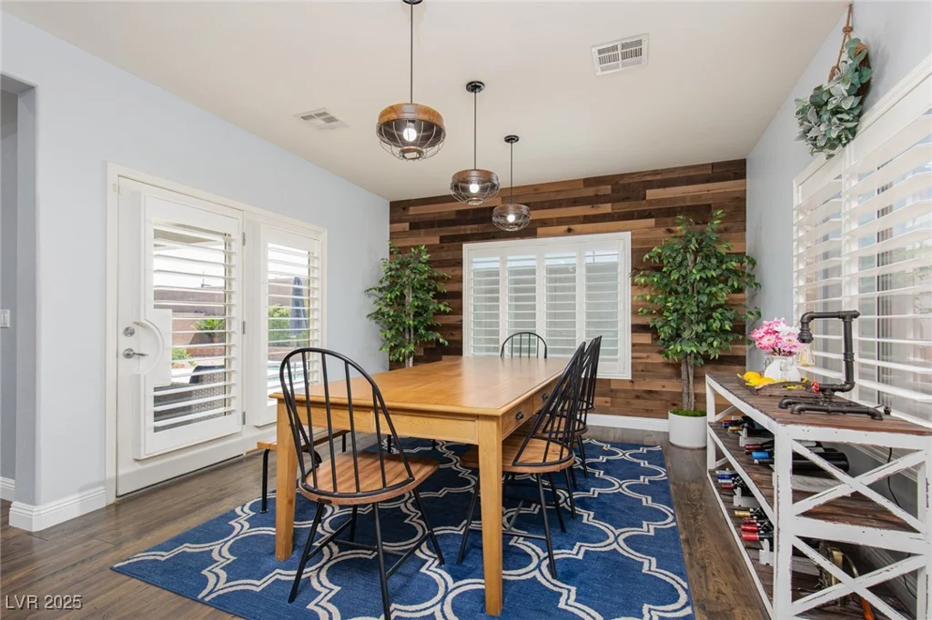 5843 Reeves Springs, Las Vegas, NV 89131