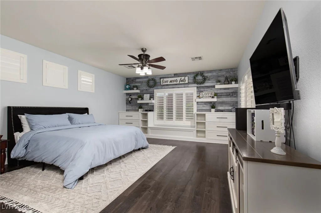 5843 Reeves Springs, Las Vegas, NV 89131
