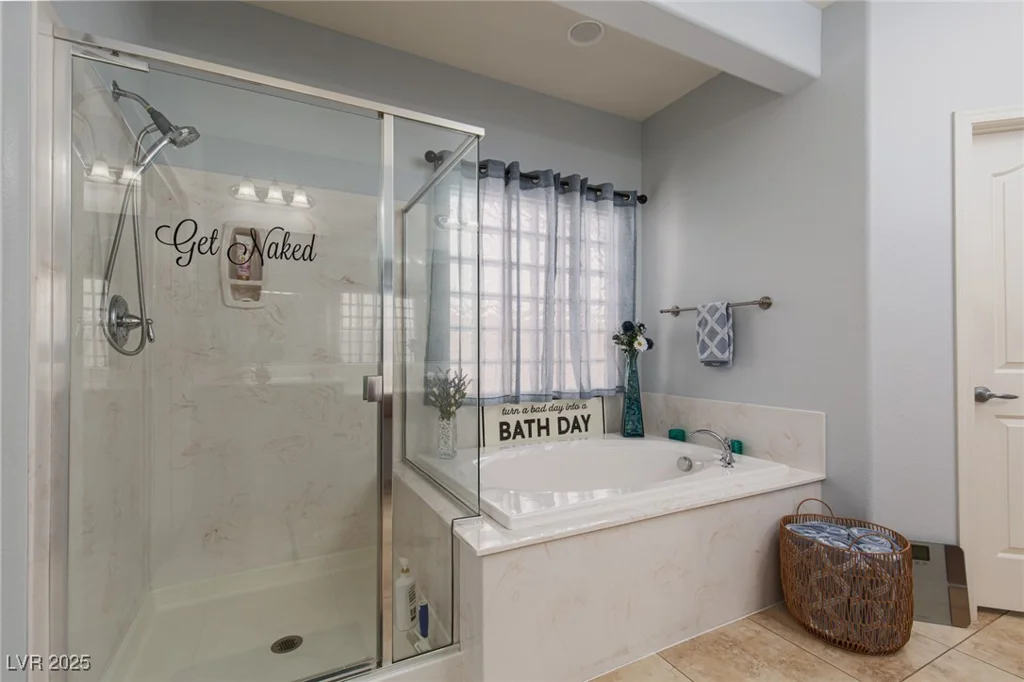 5843 Reeves Springs, Las Vegas, NV 89131