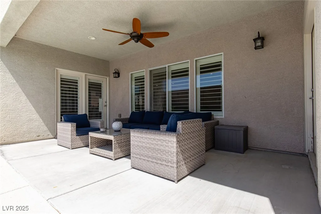 5843 Reeves Springs, Las Vegas, NV 89131