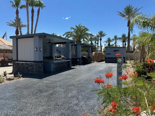 8175 Arville, Las Vegas, NV 89139