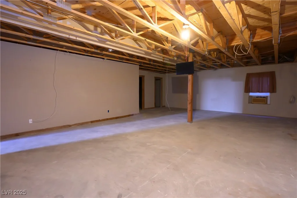3900 Landberg, Las Vegas, NV 89141
