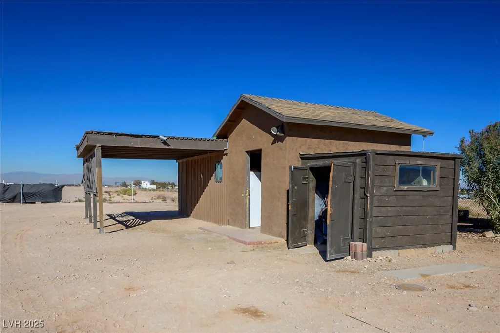 3900 Landberg, Las Vegas, NV 89141