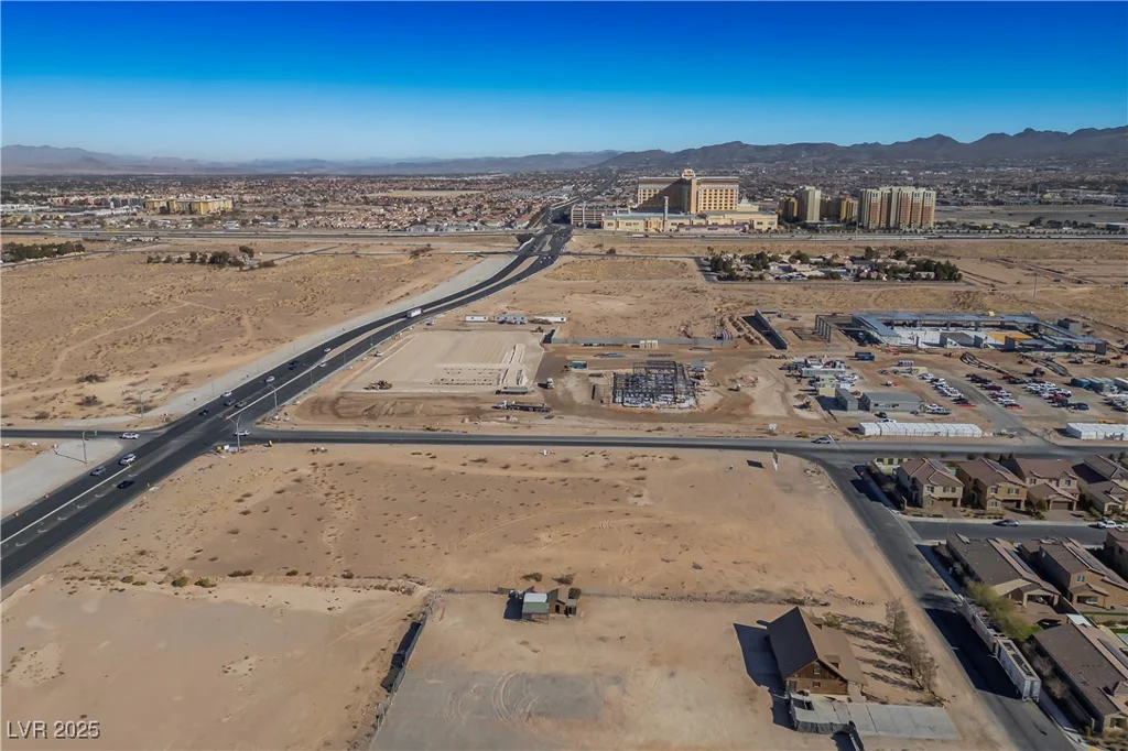 3900 Landberg, Las Vegas, NV 89141