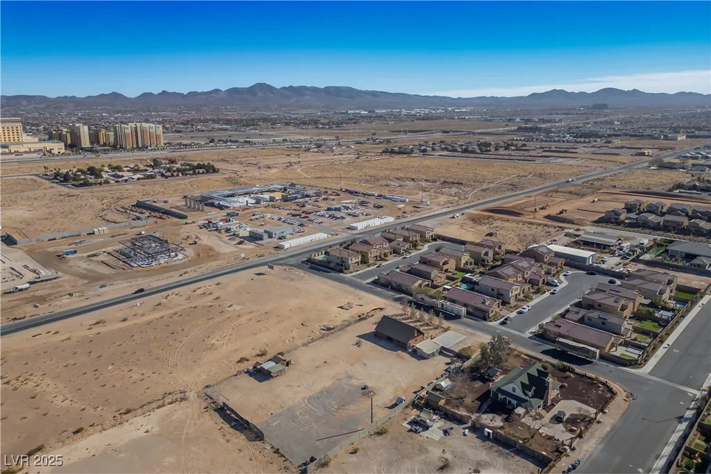 3900 Landberg, Las Vegas, NV 89141