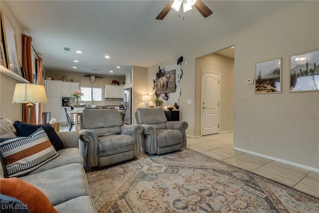 7919 Mineral Peak, Las Vegas, NV 89166