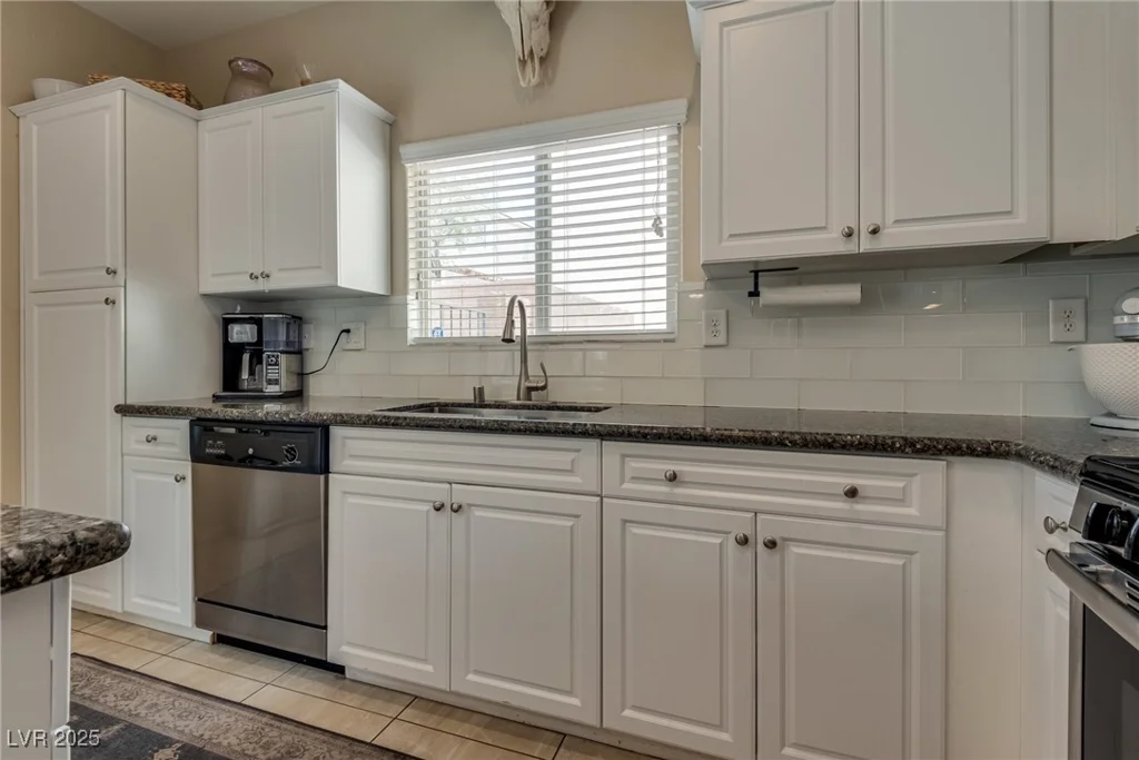 7919 Mineral Peak, Las Vegas, NV 89166