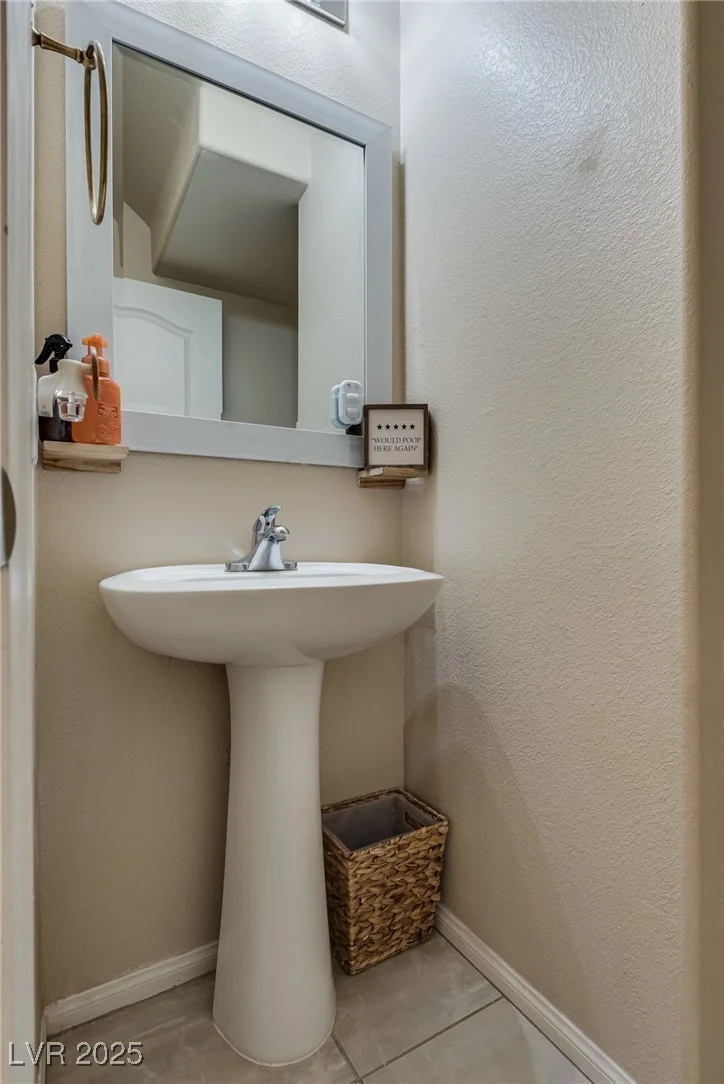 7919 Mineral Peak, Las Vegas, NV 89166