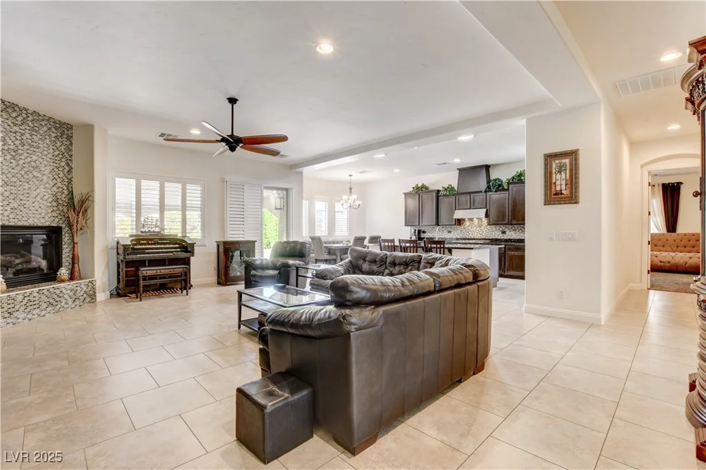 3518 Agate, Las Vegas, NV 89139